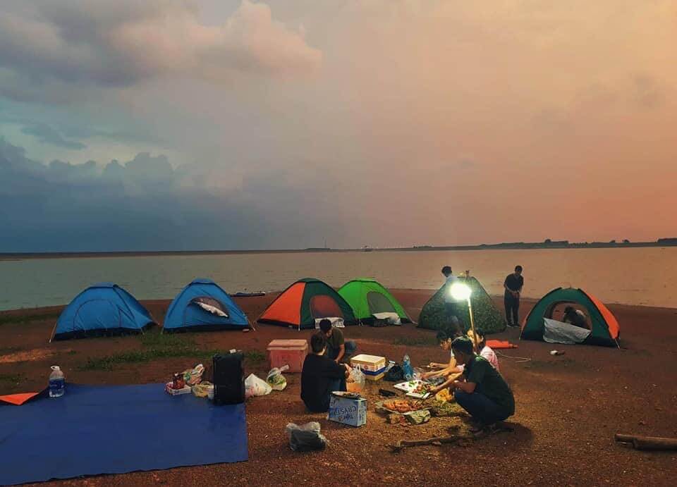 Vi vu ra Đồng Nai, trải nghiệm cảm giác cắm trại qua đêm cùng bạn bè